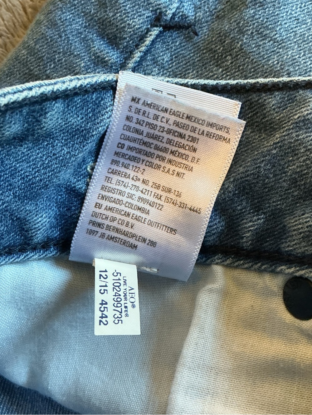 American Eagle Outfitters shortie stretch cuffed cut off shorts size 10 EUC - Picture 16 of 16
